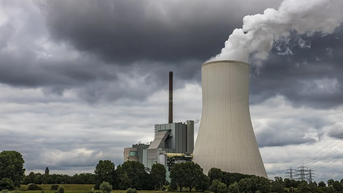 power plant, cooling tower, coal-fired power station, chimney, electricity, environment, technology, industrial plant, environmental pollution, factory, nature,