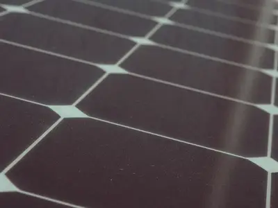 Optimisation solaire IA : guide pour maximiser rendement système